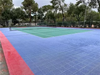 Photo #3: 2340522 Listing