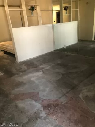 Photo #2: 2340524 Listing