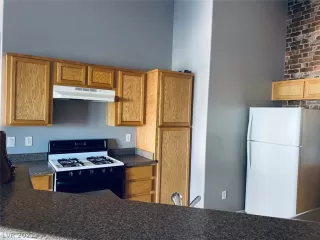 Photo #4: 2340547 Listing 