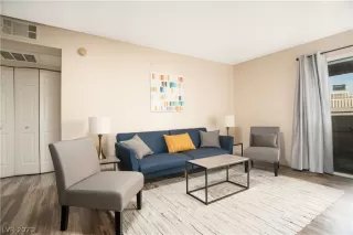 Photo #4: 2340564 Listing 