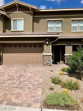 Photo #1: 2340578 Listing 