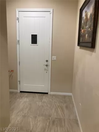 Photo #4: 2340578 Listing 