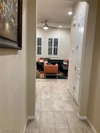 Photo #5: 2340578 Listing 