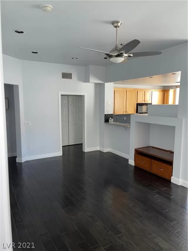 MLS: 2340580 Condo For Sale