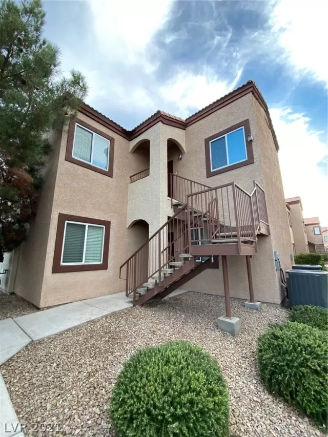 MLS: 2340639 Condo For Sale