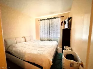 Photo #6: 2340644 Listing