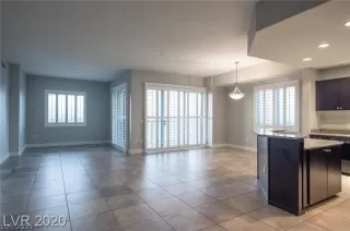 Photo #5: 2340646 Listing 