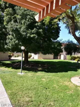 Photo #3: 2340653 Listing