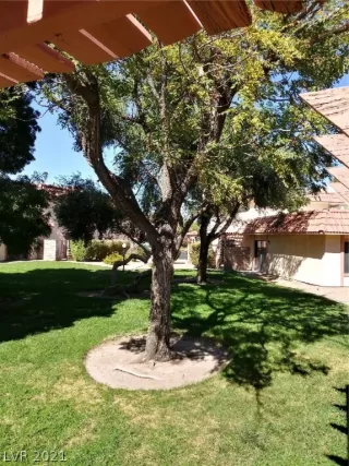 Photo #5: 2340653 Listing