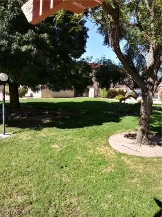 Photo #6: 2340653 Listing