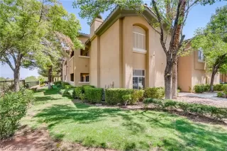 Photo #1: 2340657 Listing