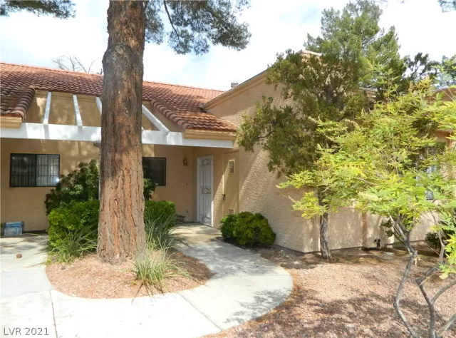 MLS: 2340702 Condo For Sale