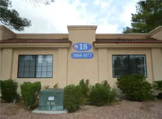 Photo #2: 2340702 Listing