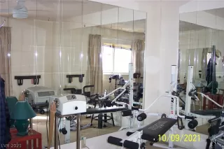 Photo #3: 2340764 Listing