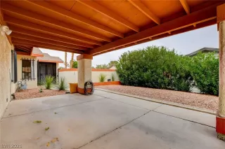 Photo #4: 2340770 Listing