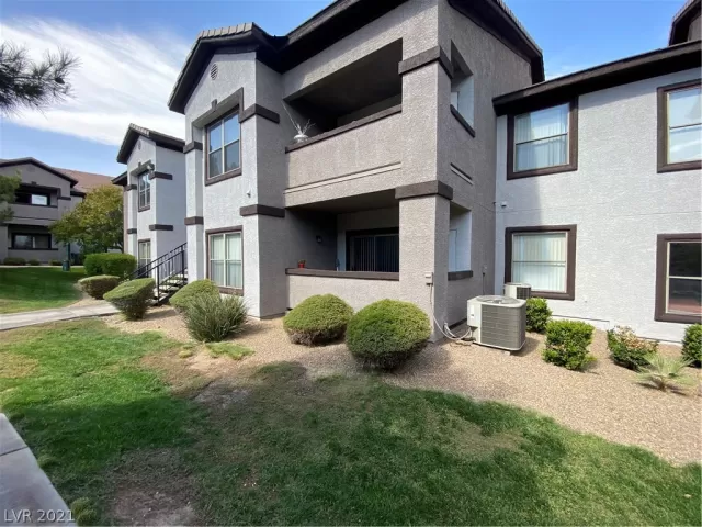 MLS: 2340773 Condo For Sale