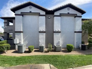 Photo #4: 2340773 Listing 