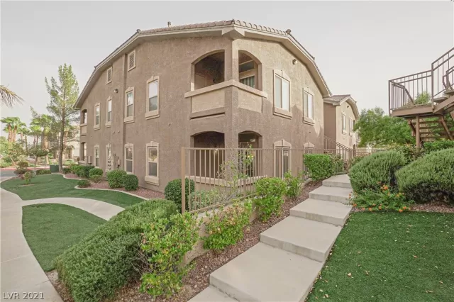 MLS: 2340774 Condo For Sale