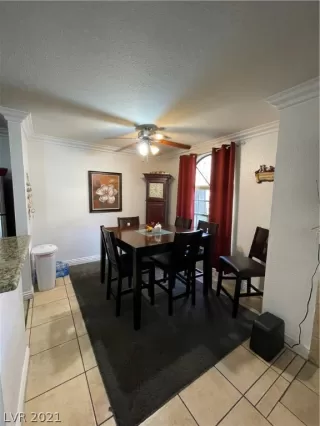 Photo #3: 2340791 Listing