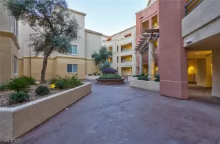 Photo #2: 2340811 Listing