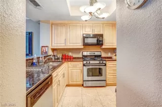 Photo #6: 2340811 Listing