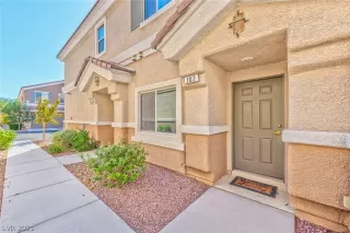 Photo #1: 2340822 Listing