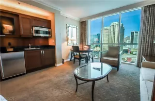 Photo #1: 2340838 Listing