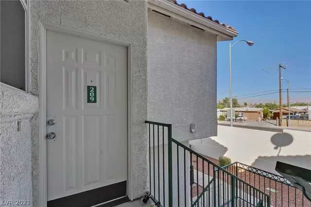 MLS: 2340839 Condo For Sale