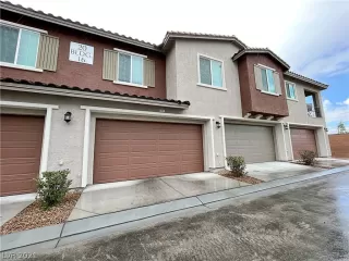 Photo #1: 2340855 Listing 