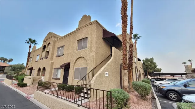 MLS: 2340891 Condo For Sale