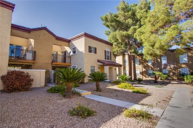 MLS: 2340894 Condo For Sale