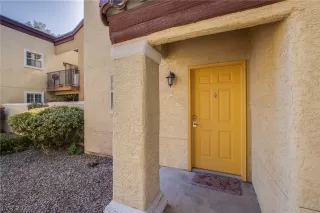 Photo #3: 2340894 Listing