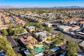 Photo #4: 2340894 Listing