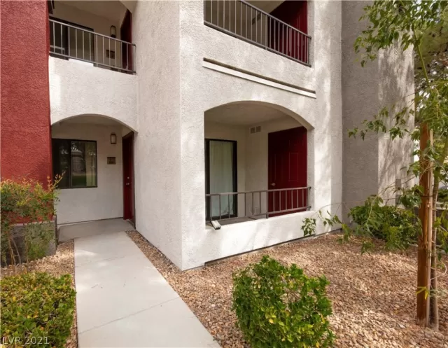 MLS: 2340923 Condo For Sale