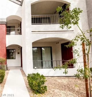 Photo #2: 2340923 Listing 