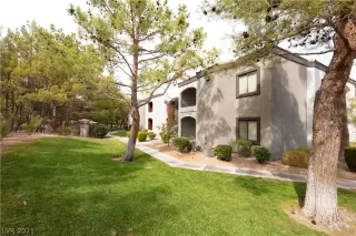 Photo #4: 2340923 Listing 