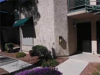 Photo #1: 2340967 Listing 