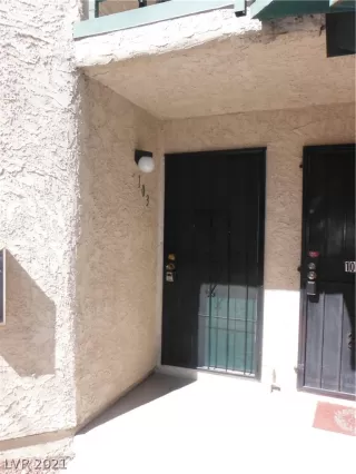 Photo #2: 2340967 Listing 