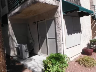 Photo #4: 2340967 Listing 