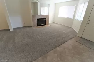 Photo #2: 2340997 Listing