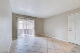 Photo #3: 2341000 Listing