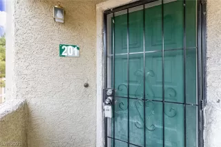 Photo #3: 2341064 Listing