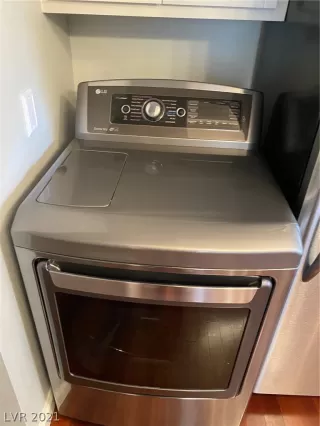 Photo #6: 2341075 Listing 