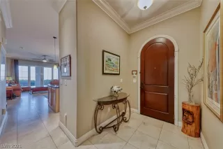 Photo #3: 2341082 Listing