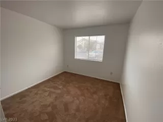 Photo #4: 2341085 Listing 