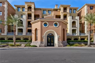 Photo #1: 2341089 Listing 