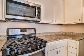 Photo #4: 2341096 Listing 