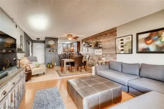 Photo #2: 2341111 Listing