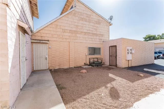 MLS: 2341126 Condo For Sale