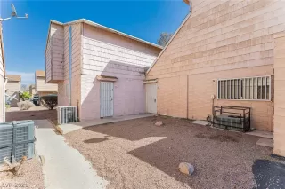 Photo #1: 2341126 Listing 